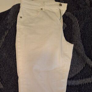 White LOFT Curvy Skinny Jeans – Size 10